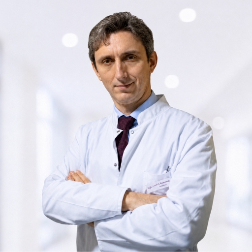 Grzegorz Władysław Basak - hematolog, transplantolog kliniczny, Klinika Dr Kuśmierczyk w Warszawie.